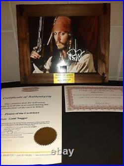 Johnny Depp Certified Autograph And Movie Prop Gold Pirates Of The Caribbean