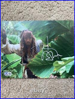 Johnny Depp Pirates Of The Caribbean Signed 8x10 Photo Beckett BAS COA