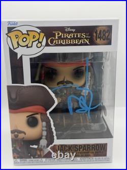 Johnny Depp Pirates of the Caribbean SIGNED'Jack Sparrow' 1482 Funko Pop ACOA