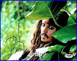 Johnny Depp Signed Pirates of the Caribbean 8x10 Photo PSA/DNA #Z53537