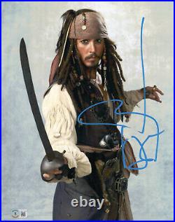 Johnny Depp Signed'pirates Of The Caribbean' 11x14 Photo Autograph Beckett