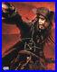 Johnny-Depp-Signed-pirates-Of-The-Caribbean-11x14-Photo-Autograph-Beckett-Bas-01-exl