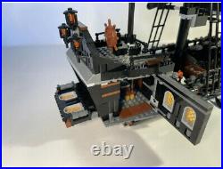 LEGO 4184 Pirates of the Caribbean The Black Pearl Complete With All Minifigures