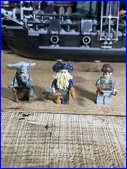LEGO 4184 The Black Pearl Pirates of the Caribbean Complete Box Manual Minifigs