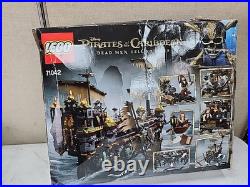 LEGO 71042 Pirates of the Caribbean Dead Men Tell No Tales Set