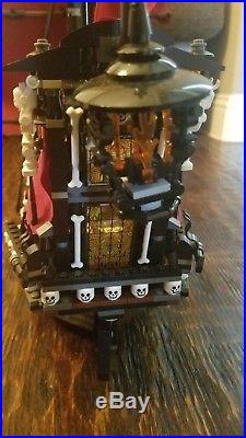 LEGO PIRATES OF THE CARIBBEAN 4195, QUEEN ANNE'S REVENGE 1 MANUALS, Complete