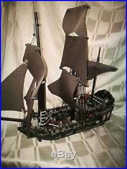 LEGO Pirates of the Caribbean Queen Anne's Revenge (4195) & The Black Pearl 4184