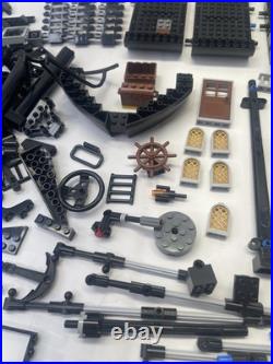 LEGO Pirates of the Caribbean The Black Pearl (4184) Parts Incomplete. See Pics