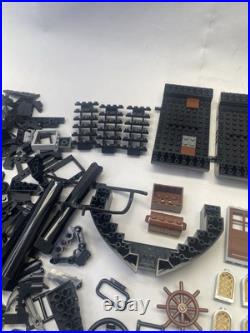LEGO Pirates of the Caribbean The Black Pearl (4184) Parts Incomplete. See Pics
