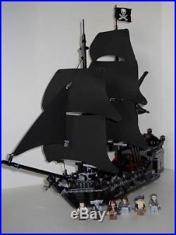 Lego 4184 Pirates of the Caribbean The Black Pearl excellent condition + more