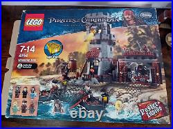 Lego Pirates Of The Caribbean 4194 Whitecap Bay Used 100% Complete