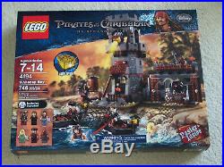 Lego Pirates of the Caribbean 4194 Whitecap Bay NISB factory sealed insuredshp