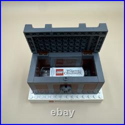 Lego The Art Of The Brick Pirates Of The Caribbean Chest Model By Nathan Sawaya Lego The Art Of The Brick Pirates Of The Caribbean Chest Model By Nathan Sawaya