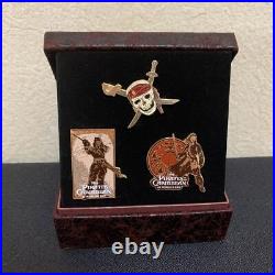 Limited to 500 pieces? Pirates of the Caribbean pin badge Rare