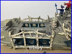 Mega Bloks Dread Eye's Ghost Ship Pirates of the Caribbean Huge Collection