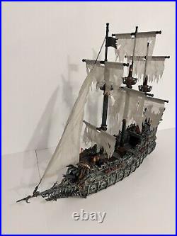 Mega Bloks Pirates Of The Caribbean At World's End Flying Dutchman 1067 Complete