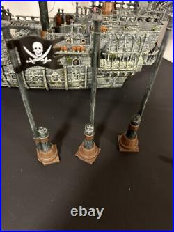 Mega Bloks Pirates of the Caribbean FLYING DUTCHMAN 1029 Pirate Ship READ Mega Bloks Pirates of the Caribbean FLYING DUTCHMAN 1029 Pirate Ship READ