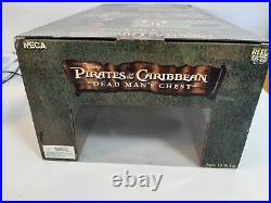 NECA Pirates of the Caribbean Dead Man's Chest Capt. Jack Sparrow 18 Motion