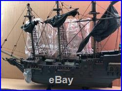 Neca Pirates Of The Caribbean Black pearl Figure Statue Disney rare Jack Sparrow
