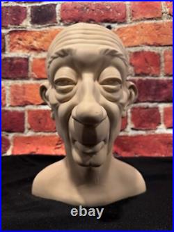 PIRATES OF THE CARIBBEAN + HAUNTED MANSION Disneyland 11 FULL-SIZE PROP HEAD PIRATES OF THE CARIBBEAN + HAUNTED MANSION Disneyland 11 FULL-SIZE PROP HEAD