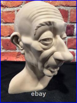 PIRATES OF THE CARIBBEAN + HAUNTED MANSION Disneyland 11 FULL-SIZE PROP HEAD PIRATES OF THE CARIBBEAN + HAUNTED MANSION Disneyland 11 FULL-SIZE PROP HEAD