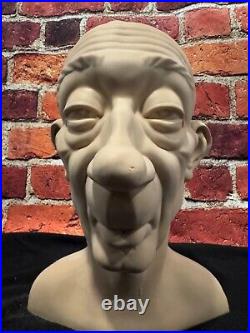PIRATES OF THE CARIBBEAN + HAUNTED MANSION Disneyland 11 FULL-SIZE PROP HEAD PIRATES OF THE CARIBBEAN + HAUNTED MANSION Disneyland 11 FULL-SIZE PROP HEAD
