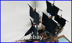 Pirates of The Caribbean Mega Bloks Black Pearl Ship Complete with Instructions