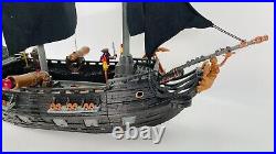 Pirates of The Caribbean Mega Bloks Black Pearl Ship Complete with Instructions