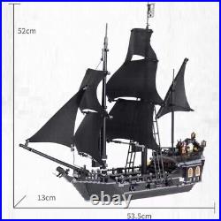 Pirates of the Caribbean Black Pearl Interchangeable Includes 6 figures