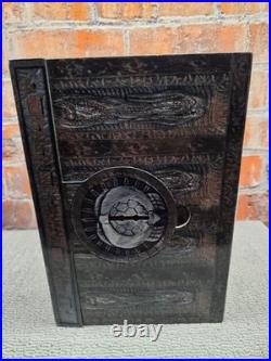 Pirates of the Caribbean Davy Jones Bust Disney Limited Edition with Original Box