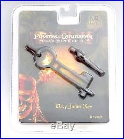 Pirates of the Caribbean Dead Mans Chest Key (Master Replicas) BNIB