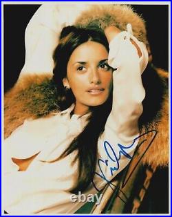 Pirates of the Caribbean Penélope Cruz Signed 8X10 Color Photo COA