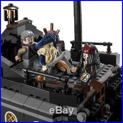 Pirates of the Caribbean The Black Pearl Ship 804pcs Compatible With bluilding