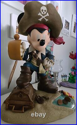 RARE! Disney Mickey Mouse PIRATES OF THE CARIBBEAN Big Fig Signed Costa Alavezos