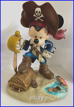 RARE! Disney Mickey Mouse PIRATES OF THE CARIBBEAN Big Fig Signed Costa Alavezos