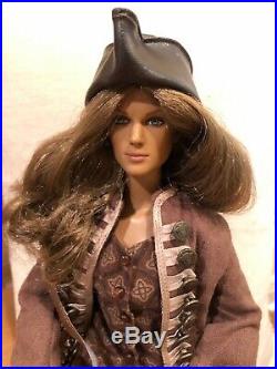 Robert Tonner Pirates of the Caribbean Rare 16 High Seas Elizabeth Swann Doll