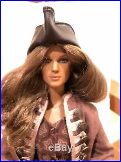 Robert Tonner Pirates of the Caribbean Rare 16 High Seas Elizabeth Swann Doll