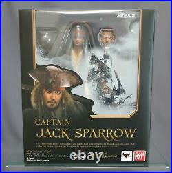 S. H. Figuarts Captain Jack Sparrow Pirates of the Caribbean Dead men Bandai NEW
