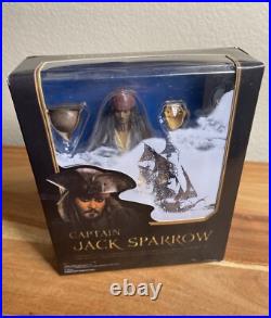 S. H. Figuarts Pirates Of The Caribbean Jack Sparrow Bandai US Seller