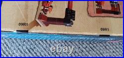 Sealed, LEGO Pirates of the Caribbean The Cannibal Escape 4182 (Damaged Box)