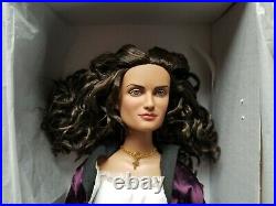 Tonner Pirates of the Caribbean Penelope Cruz as Angelica 16 Dressed Doll