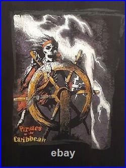 VIntage Walt Disney World PIRATES OF THE CARIBBEAN Men's SZ XL